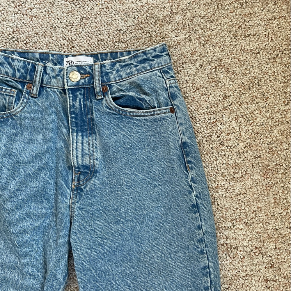 Blue denim mom jeans from zara